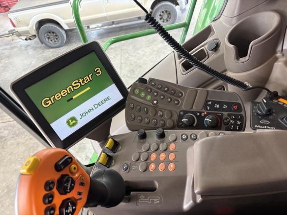 Used 2017 John Deere S690 Combines at Horizon Ag & Turf in Lloydminster, AB - Photo8
