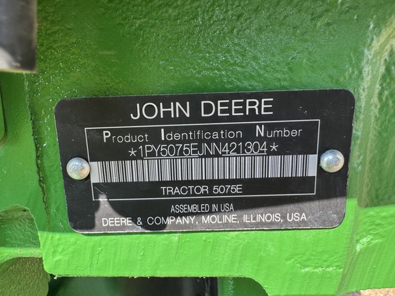 2022 John Deere 5075E - Photo2
