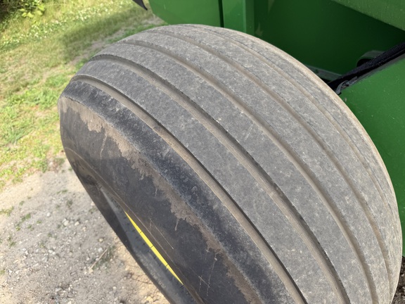 2022 John Deere 560M - Photo6