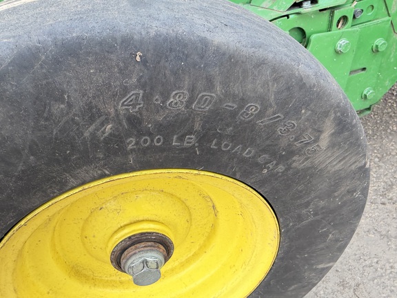 2022 John Deere 560M - Photo9