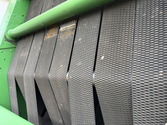 2022 John Deere 560M - Photo15