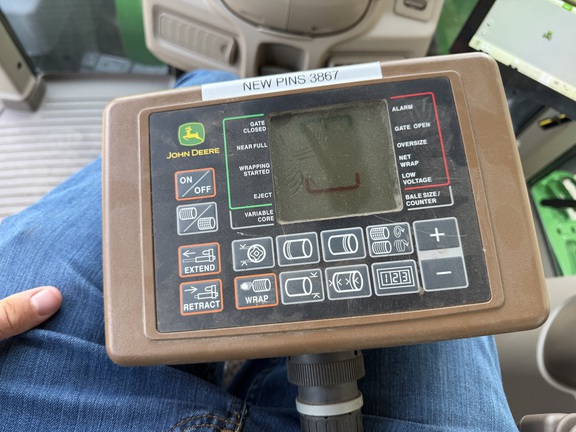 2022 John Deere 560M - Photo32