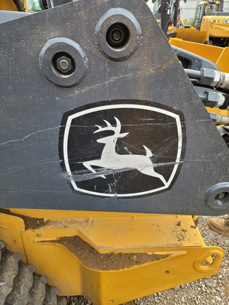 2023 John Deere 325G