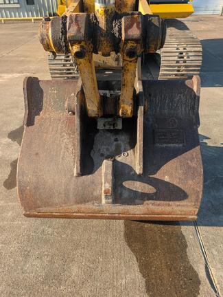 2023 Komatsu PC170LC-11