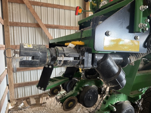 Photo of 2022 John Deere DB80