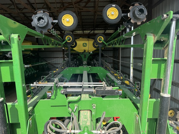 Photo of 2022 John Deere DB80