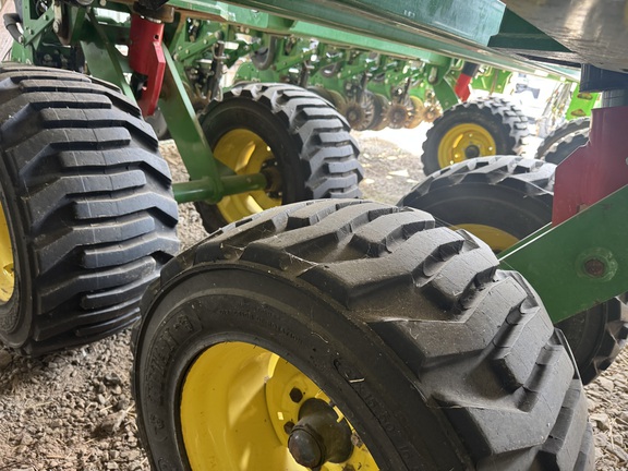 Photo of 2022 John Deere DB80