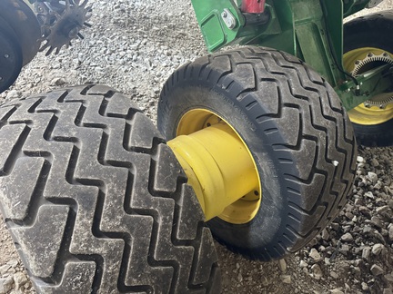 Photo of 2022 John Deere DB80