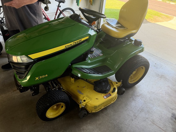 2016 John Deere X394 - Photo1