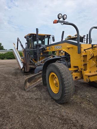 2017 John Deere 770G