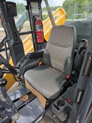 2017 John Deere 770G