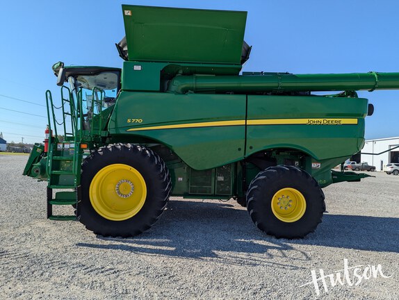 Photo of 2021 John Deere S770