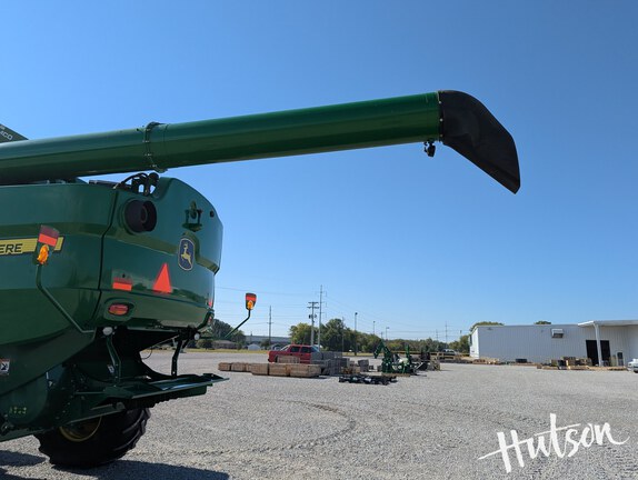 Photo of 2021 John Deere S770