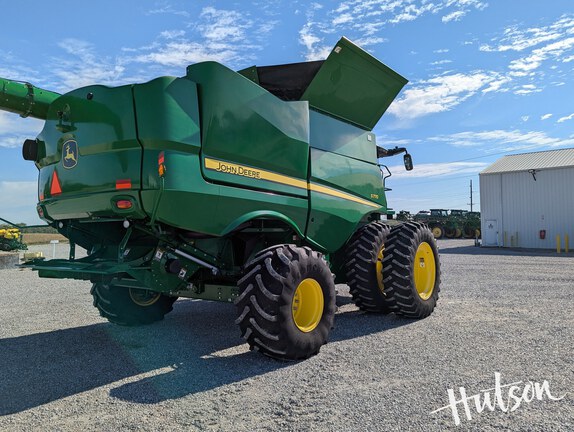 Photo of 2021 John Deere S770