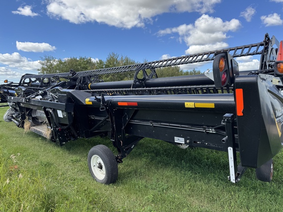 Used 2017 MacDon FD135 Combine Platforms at Horizon Ag & Turf in Vermilion, AB - Photo3