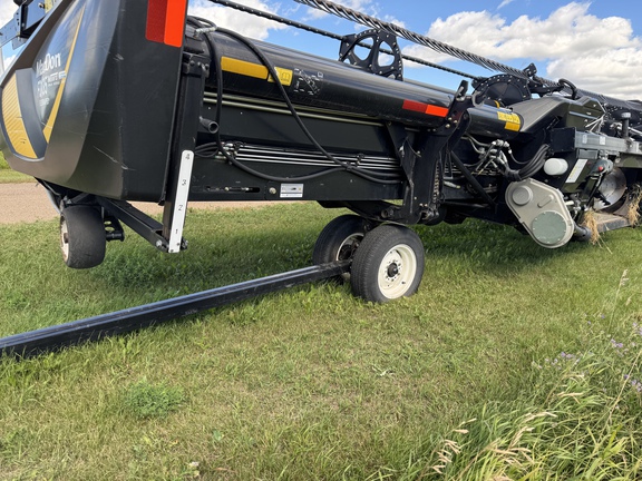 Used 2017 MacDon FD135 Combine Platforms at Horizon Ag & Turf in Vermilion, AB - Photo5
