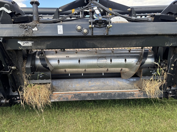Used 2017 MacDon FD135 Combine Platforms at Horizon Ag & Turf in Vermilion, AB - Photo9