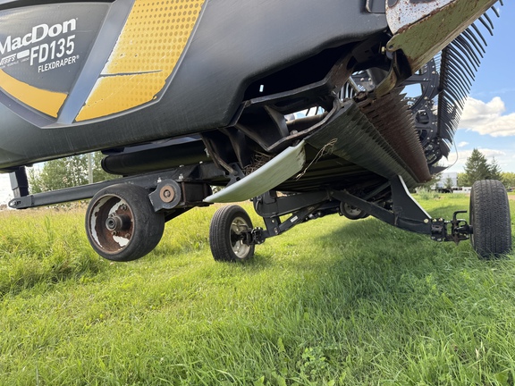 Used 2017 MacDon FD135 Combine Platforms at Horizon Ag & Turf in Vermilion, AB - Photo10