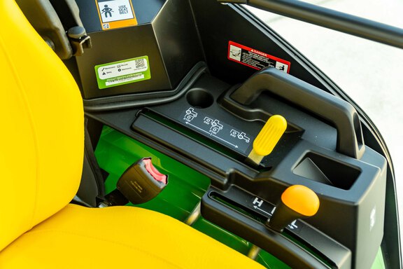 New In-Stock 2026 John Deere 1M 25 Compact Utility Tractors at Koenig Equipment in Lebanon, OH - Photo4