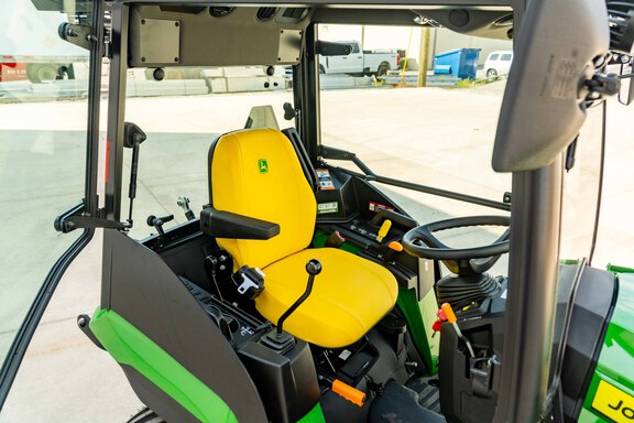 New In-Stock 2026 John Deere 1M 25 Compact Utility Tractors at Koenig Equipment in Lebanon, OH - Photo3