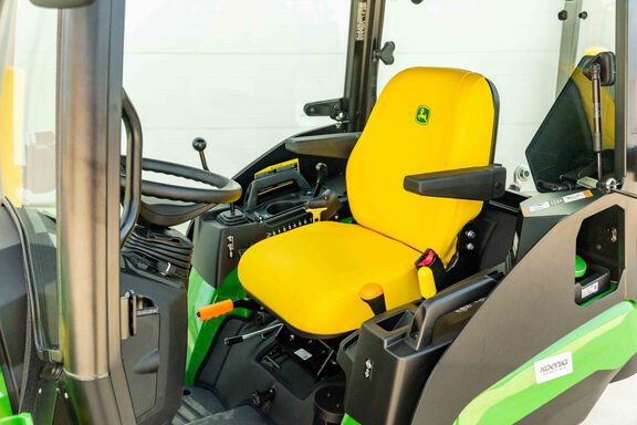 New In-Stock 2026 John Deere 1M 25 Compact Utility Tractors at Koenig Equipment in Lebanon, OH - Photo9