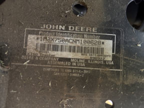 Used 2022 John Deere X750 Lawn & Garden Tractors at Koenig Equipment in Oxford, OH - Photo12