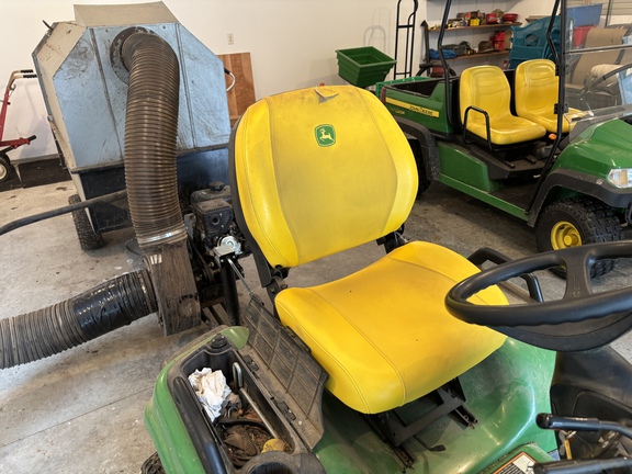 Used 2022 John Deere X750 Lawn & Garden Tractors at Koenig Equipment in Oxford, OH - Photo9