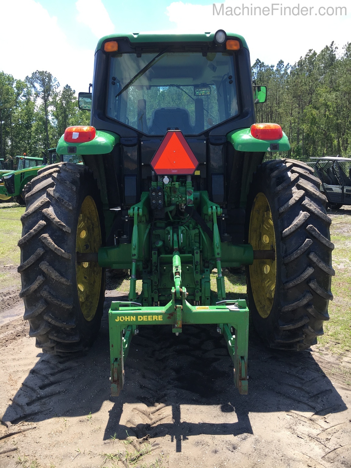 2016 John Deere 6155M Image 4