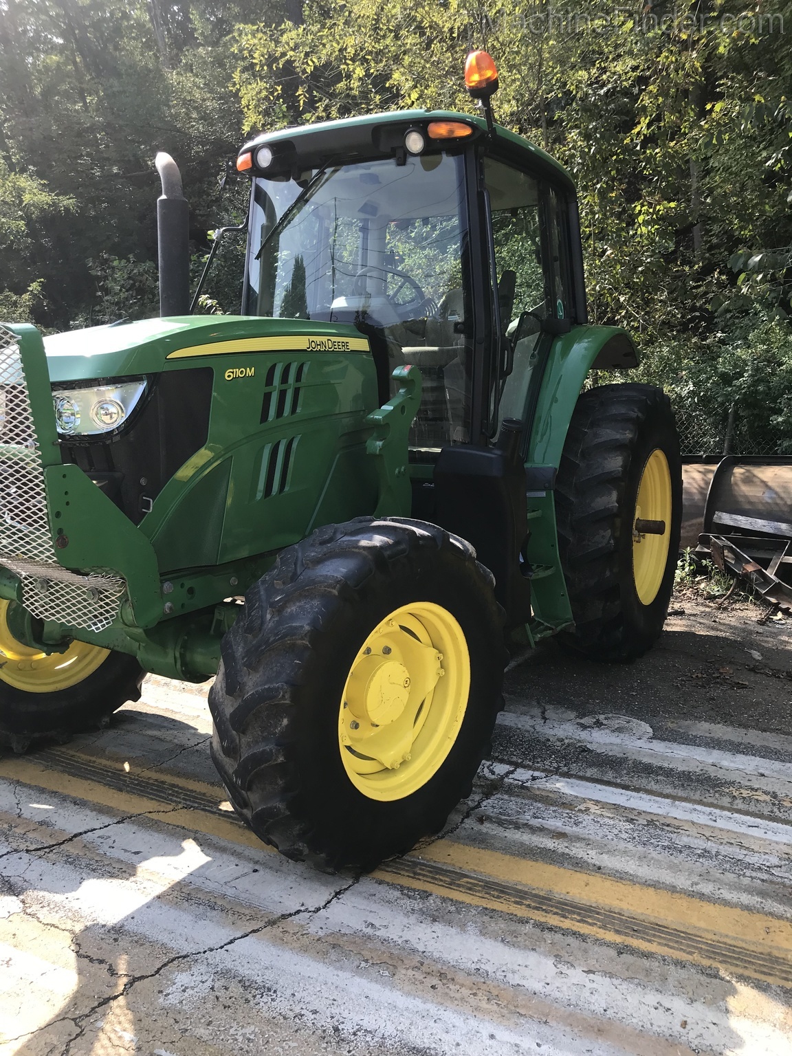 2016 John Deere 6110M Image 8
