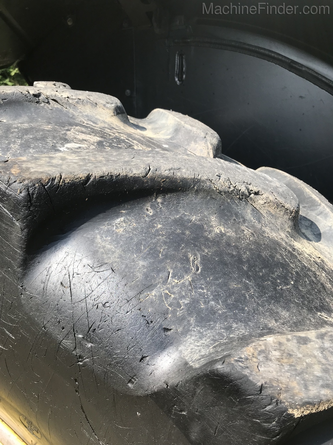 2016 John Deere 6110M Image 10