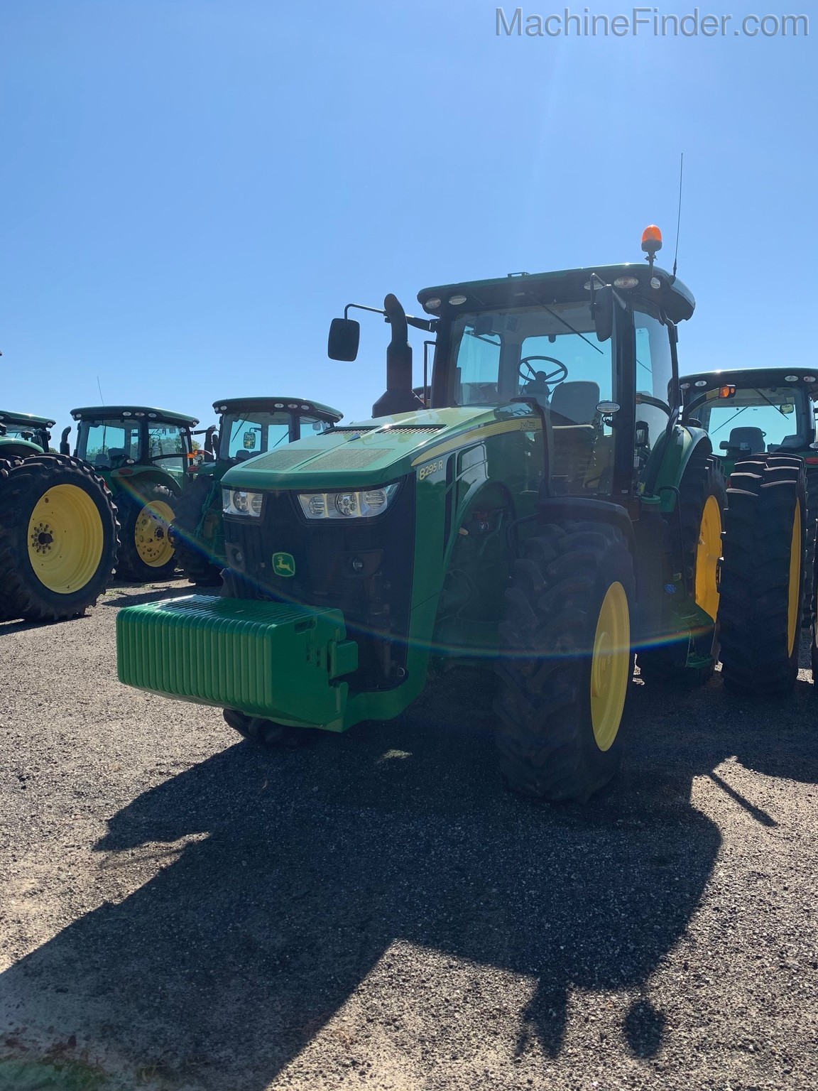 2019 John Deere 8295R Image 2