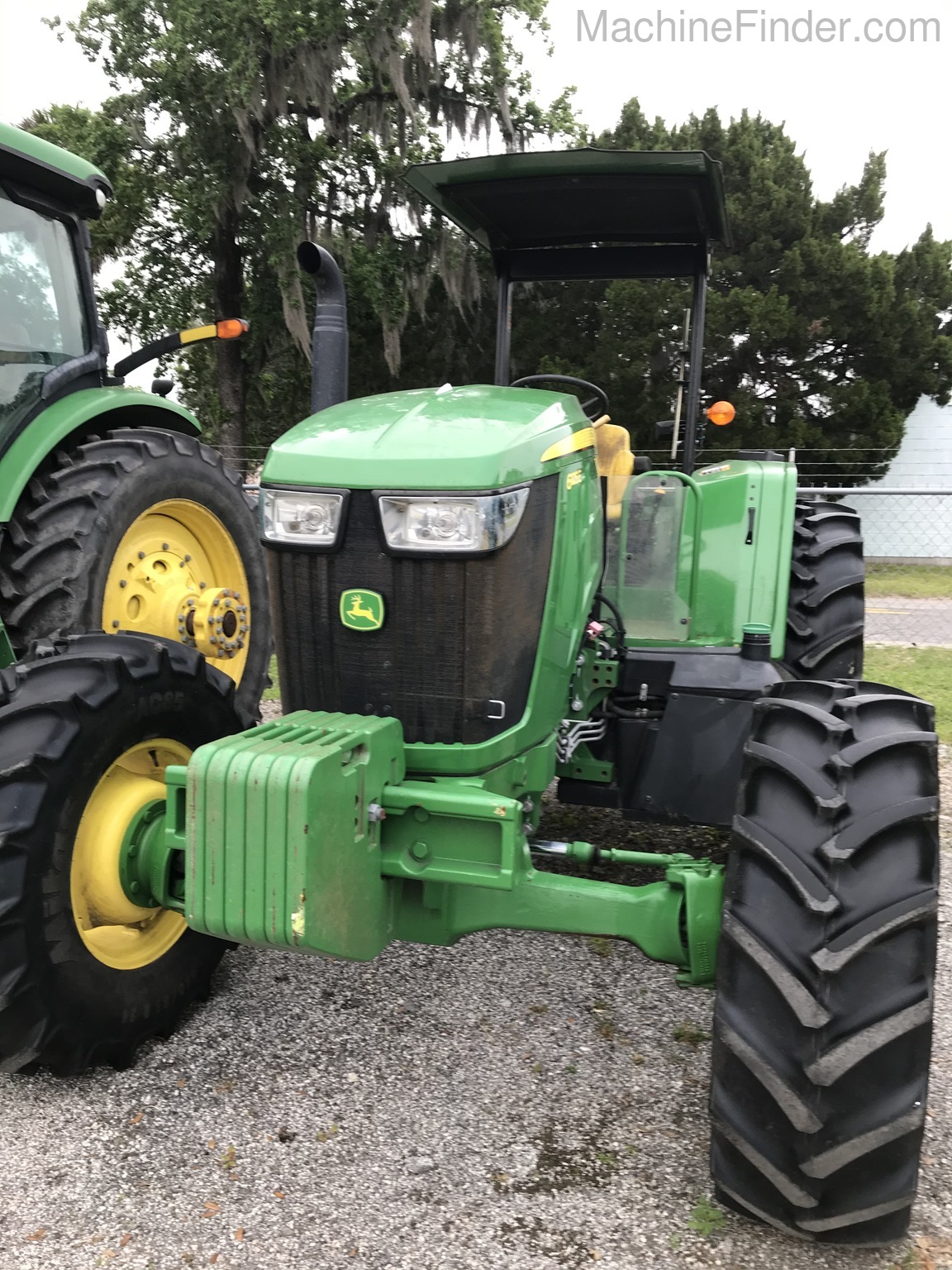 2017 John Deere 6105E Image 1