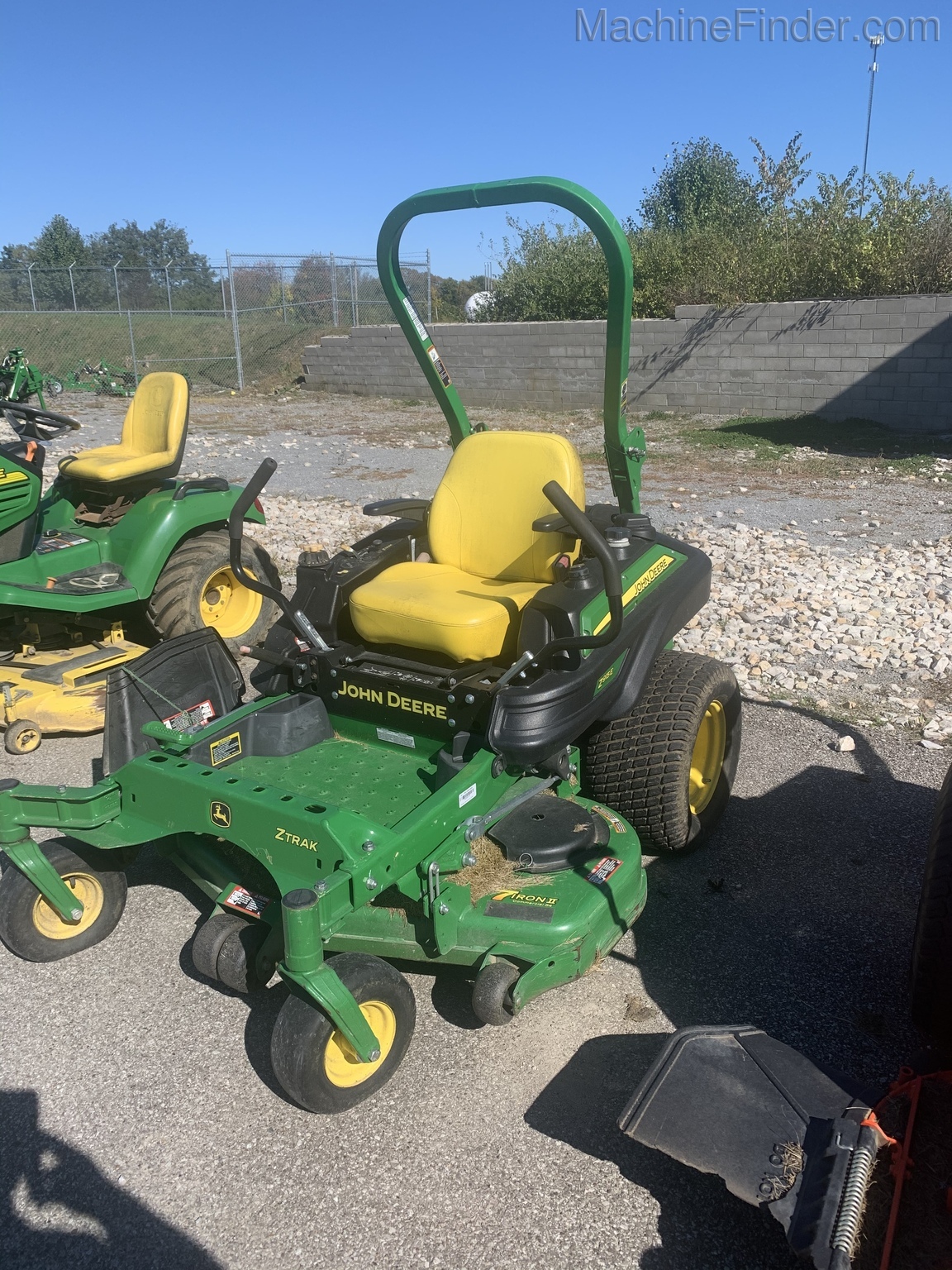 2015 John Deere Z915B Image 2