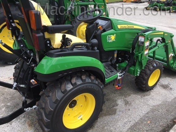 2020 John Deere 2025R Image 3