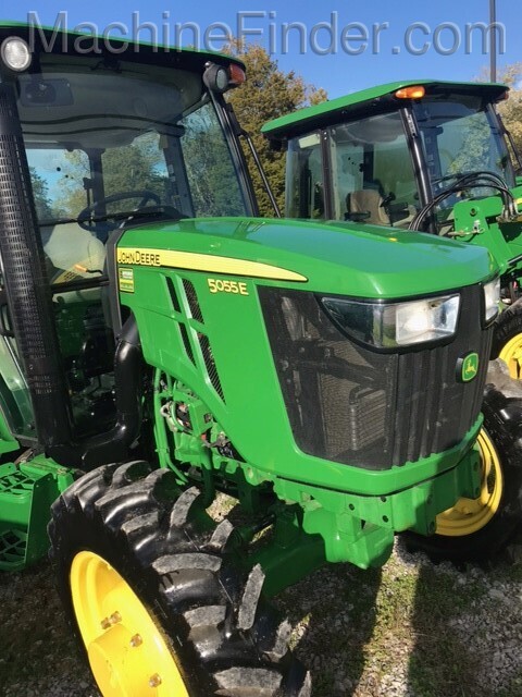 2016 John Deere 5055E Image 1