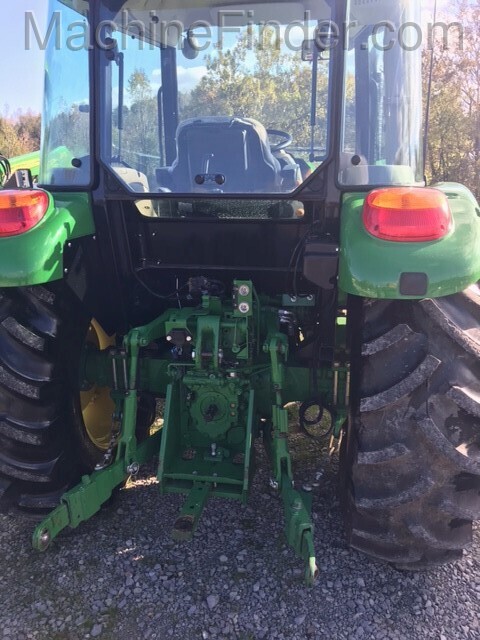 2016 John Deere 5055E Image 2
