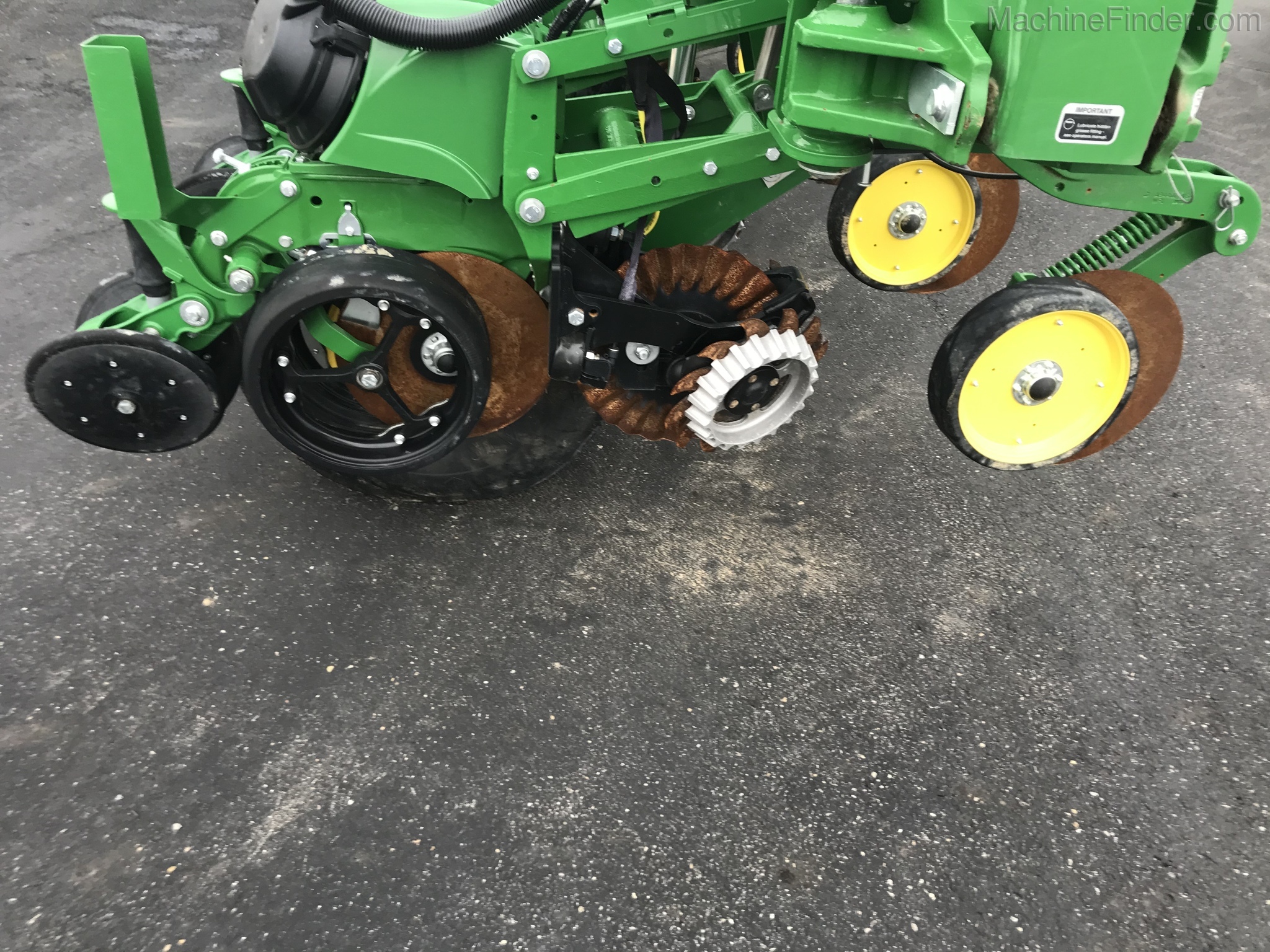 2020 John Deere 1775NT Image 7