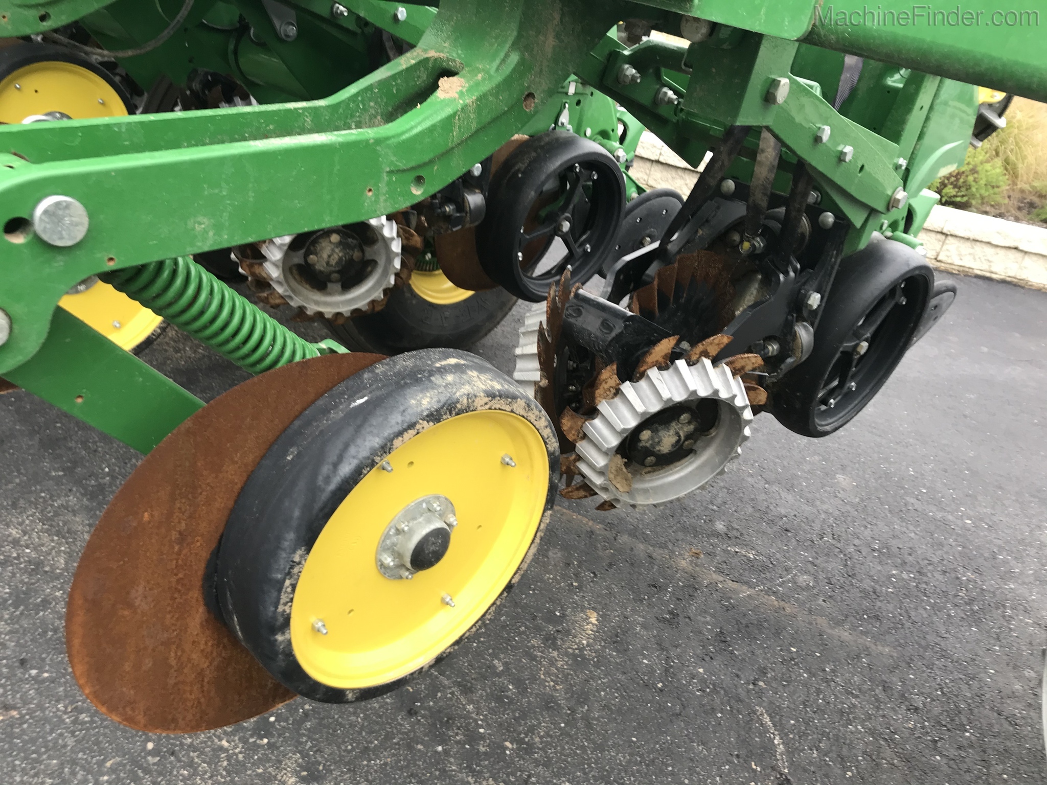 2020 John Deere 1775NT Image 23