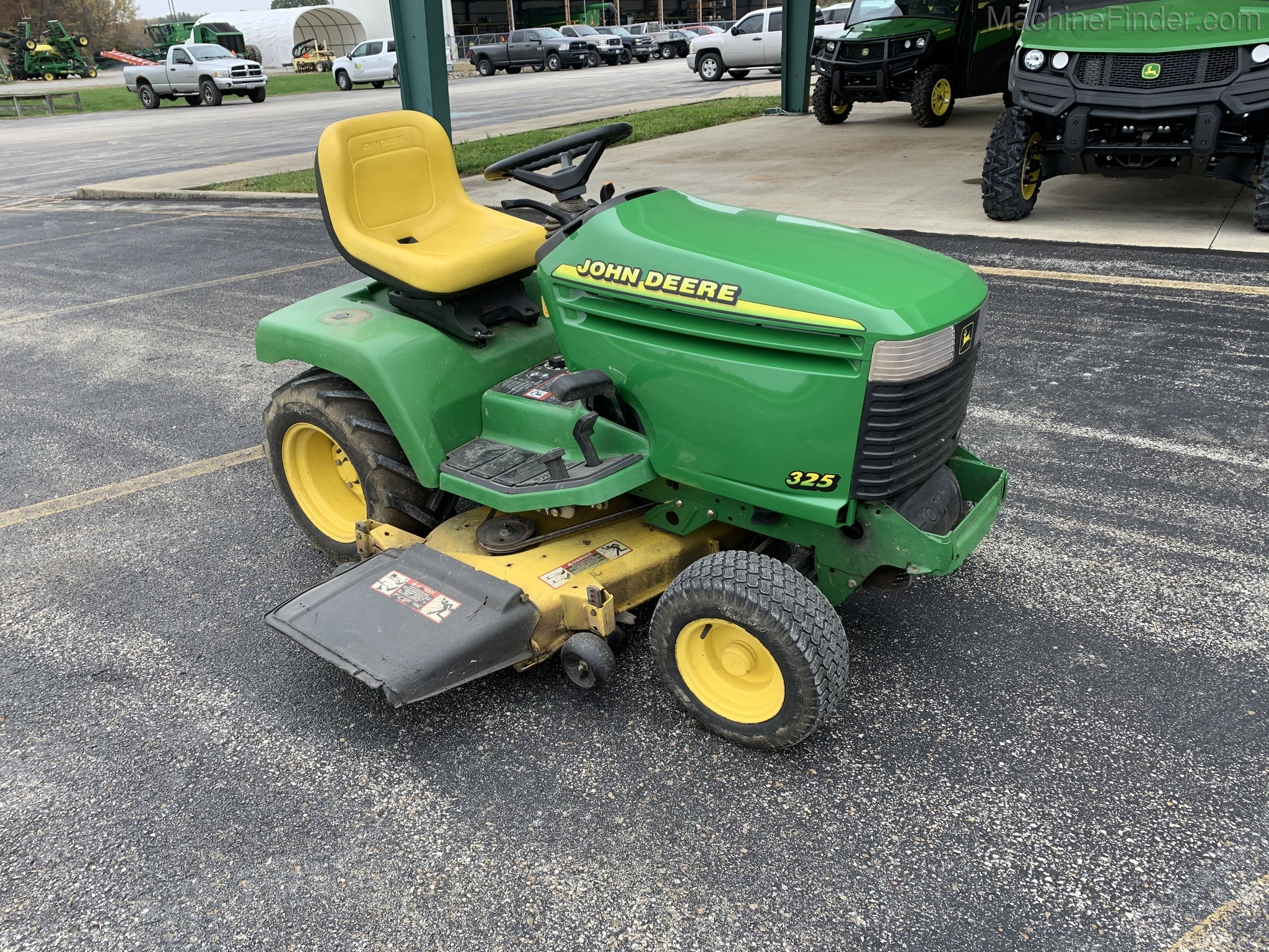 2000 John Deere 325 Image 1