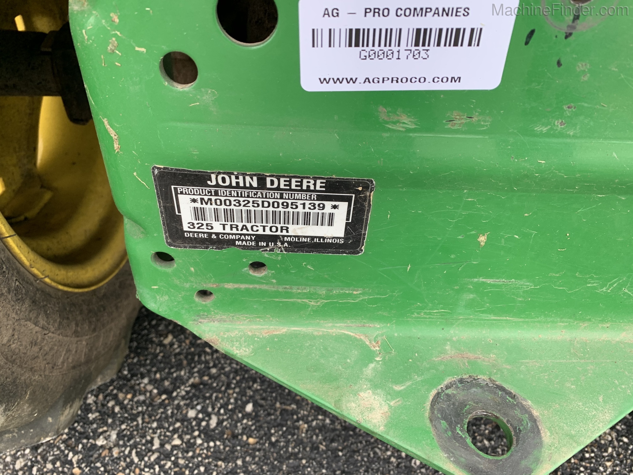 2000 John Deere 325 Image 6