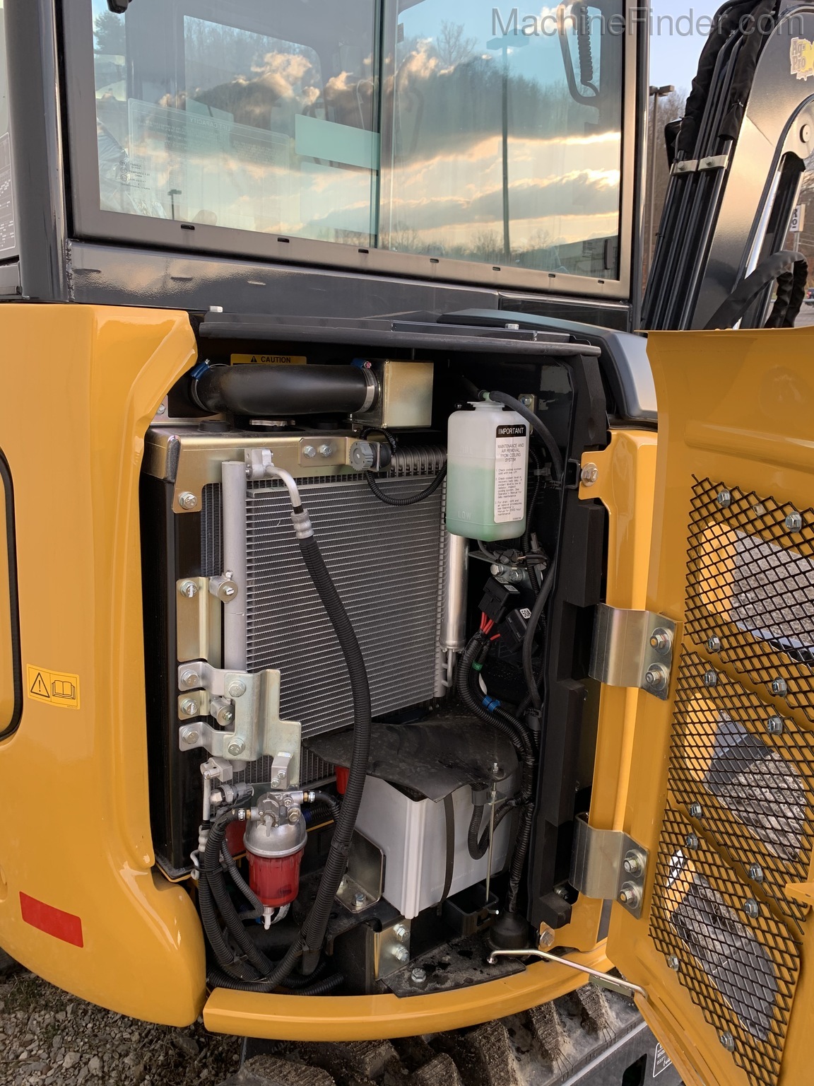 2020 John Deere 30G Image 6