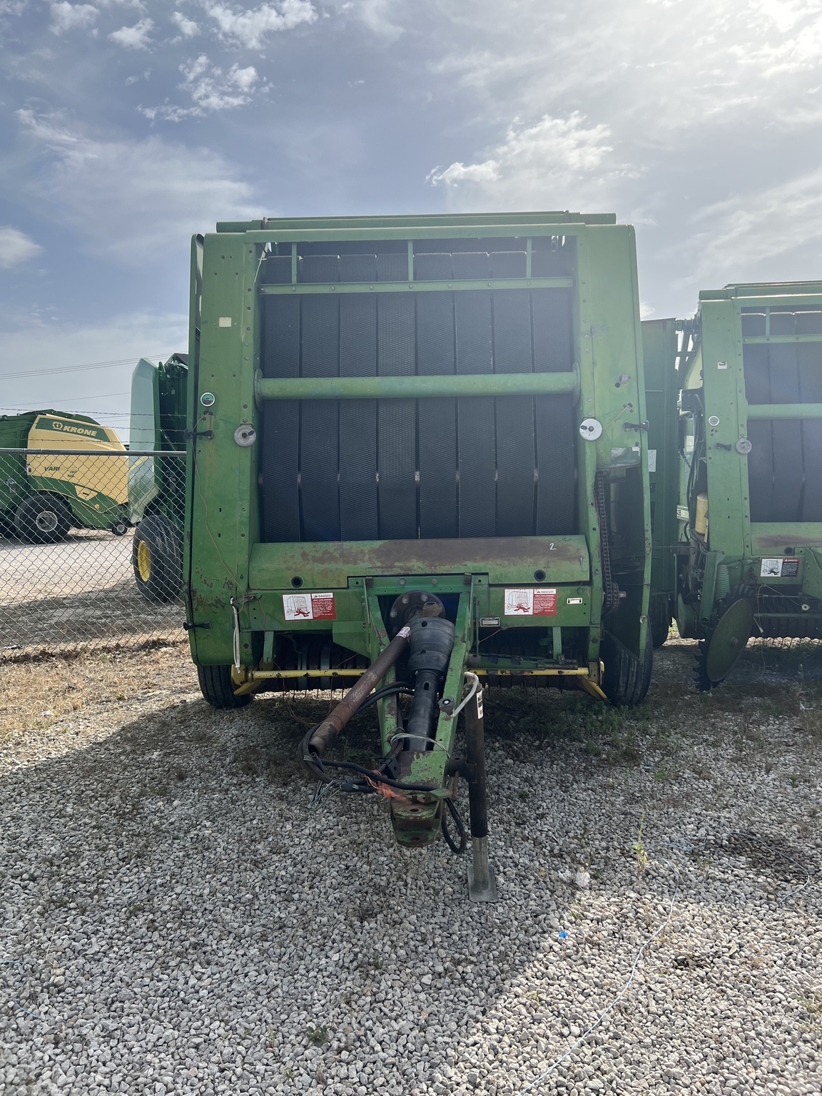 John Deere 535 Image 1