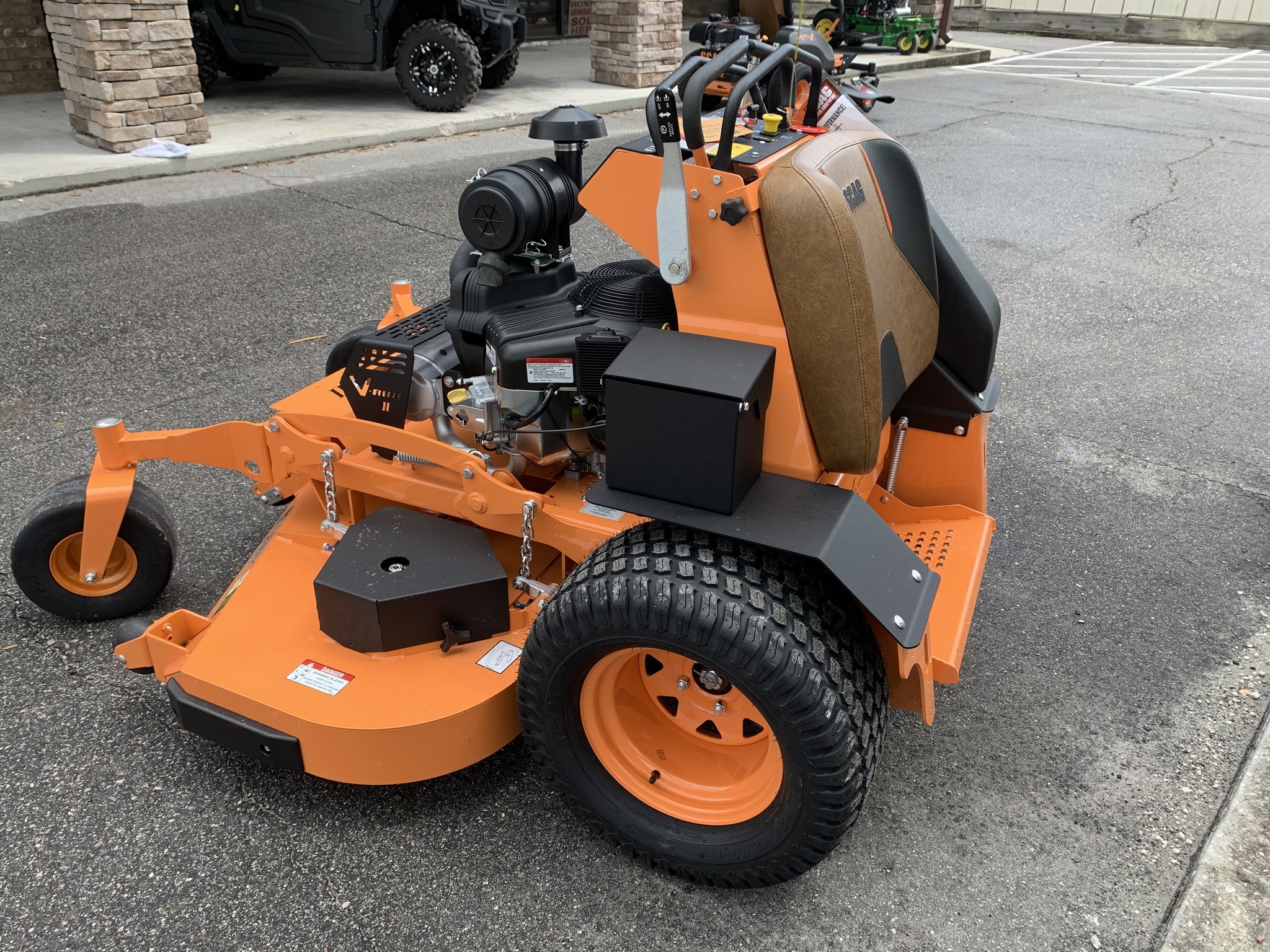 2023 Scag SVRII52V-37BVEFI Image 4