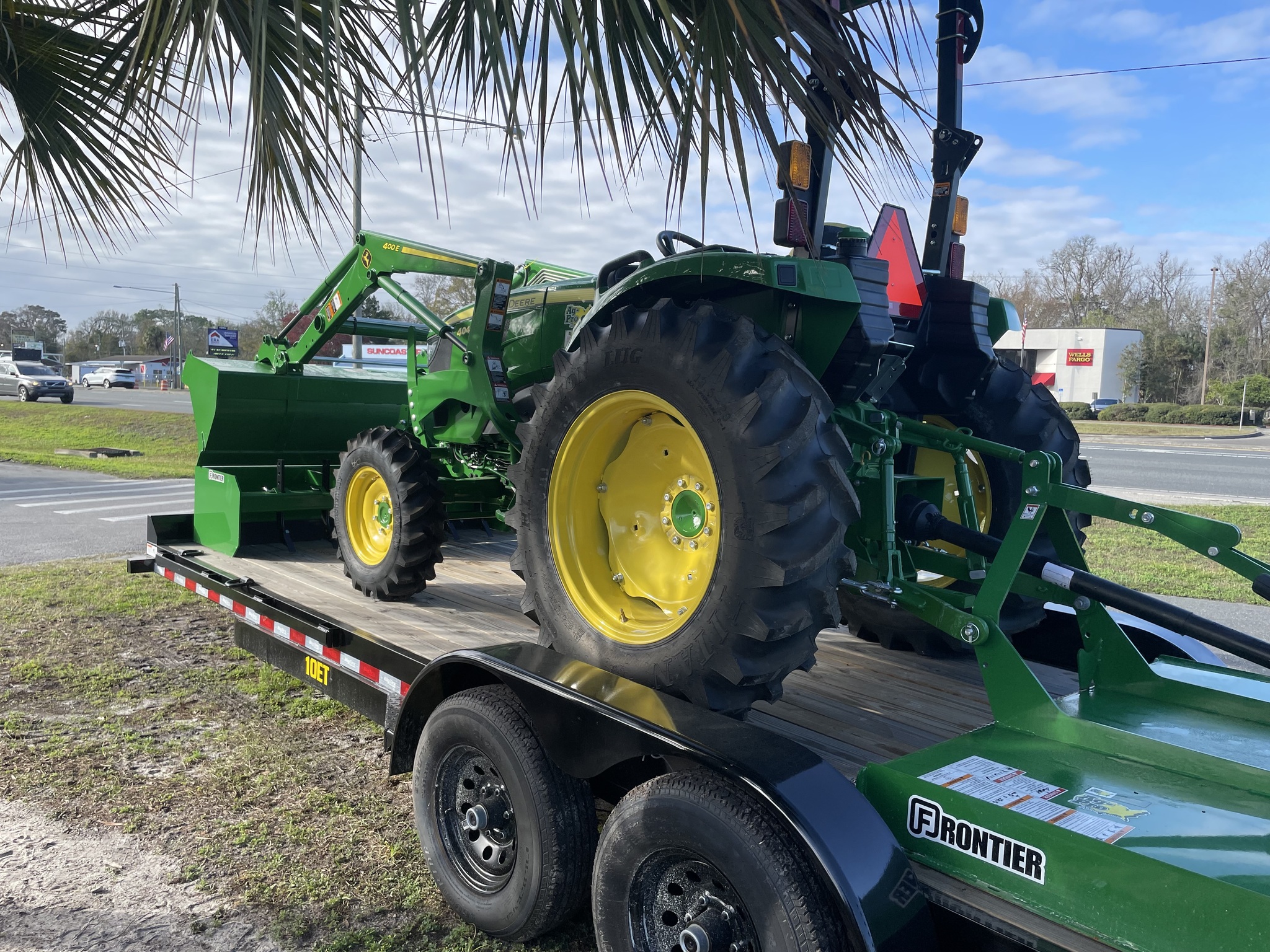 2023 John Deere 4010 Image 4