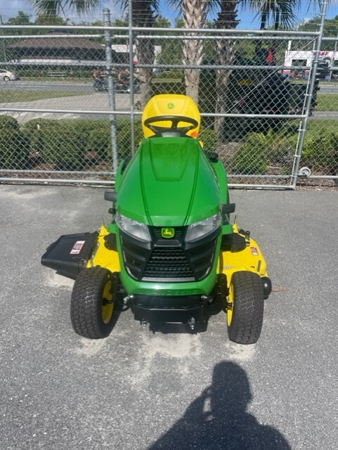 2023 John Deere X380 Image 2