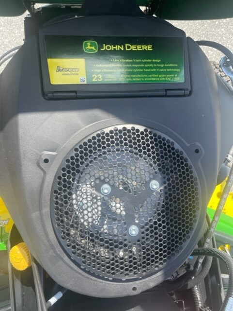 2023 John Deere X380 Image 8