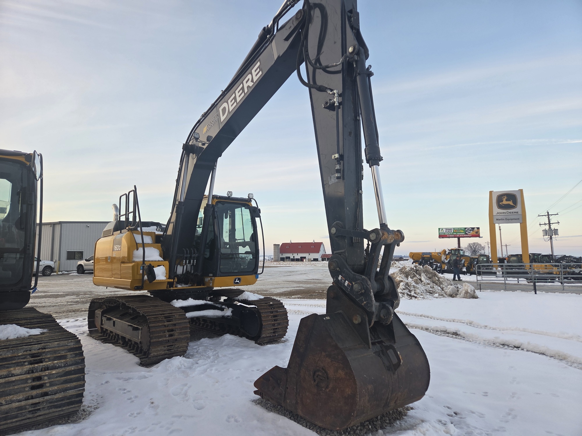 2021 John Deere 160G LC Image 5