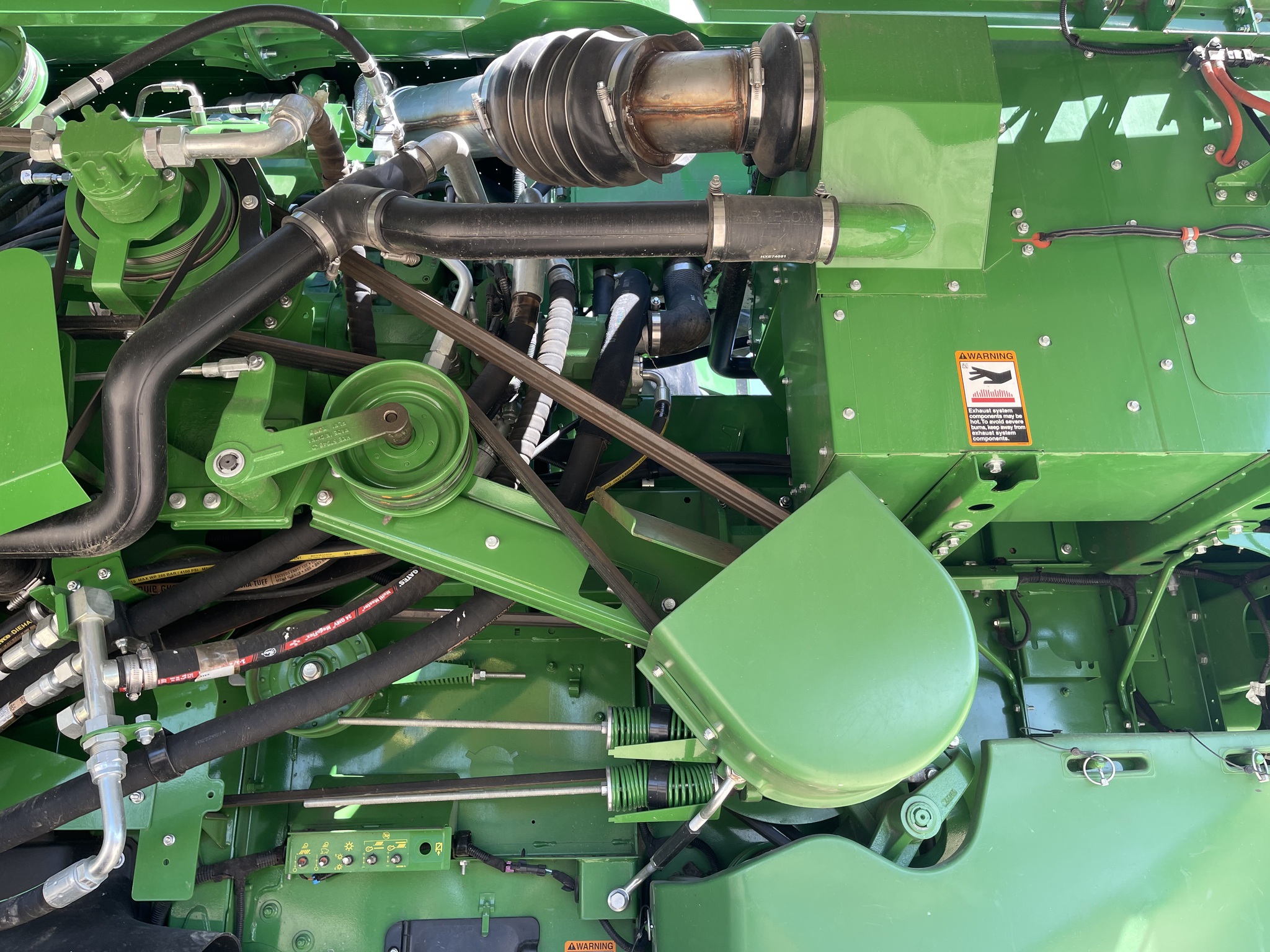  2022 John Deere S780 at Heritage Tractor in Kewanee, IL