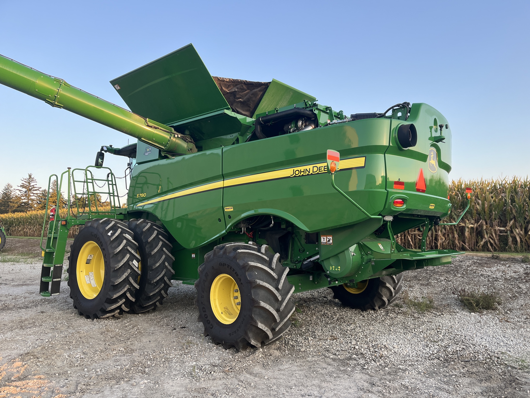  2022 John Deere S780 at Heritage Tractor in Kewanee, IL
