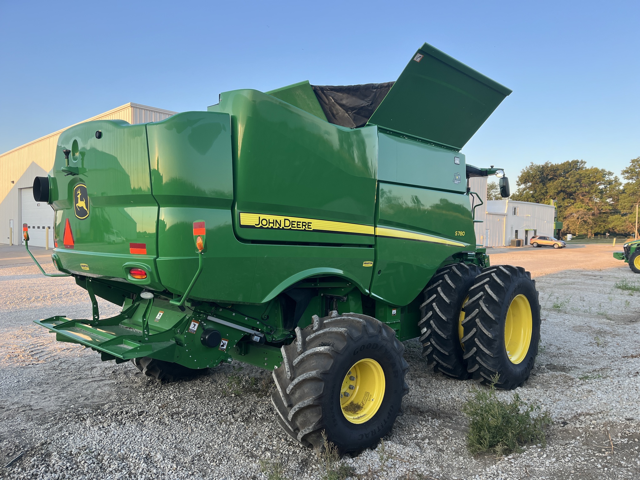  2022 John Deere S780 at Heritage Tractor in Kewanee, IL